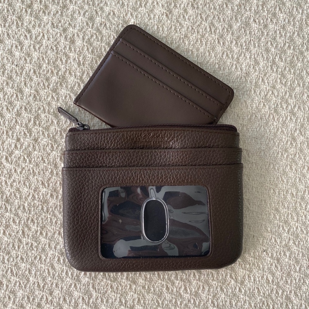 Buxton Genuine Leather Pouch Wallet w/Insert